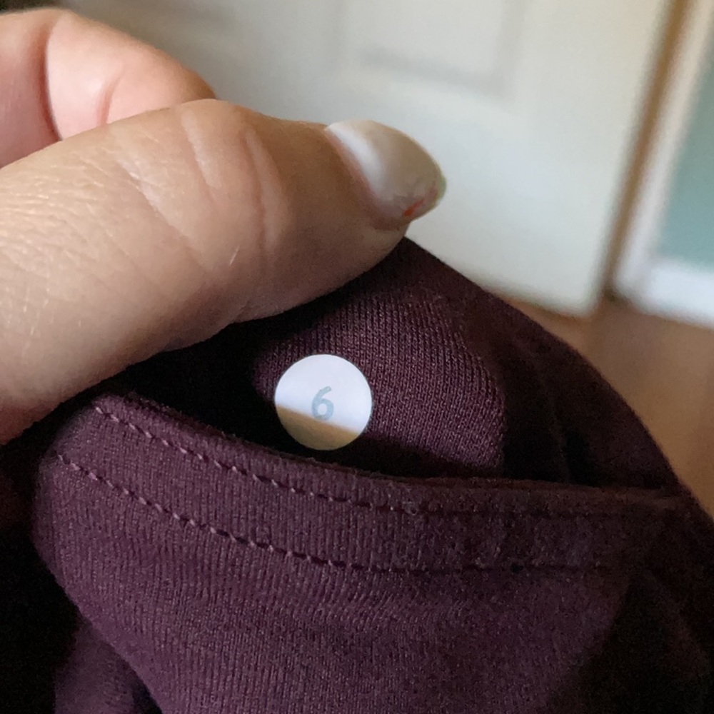 Lululemon Yoga Crop Leggings - Picture 8 of 9